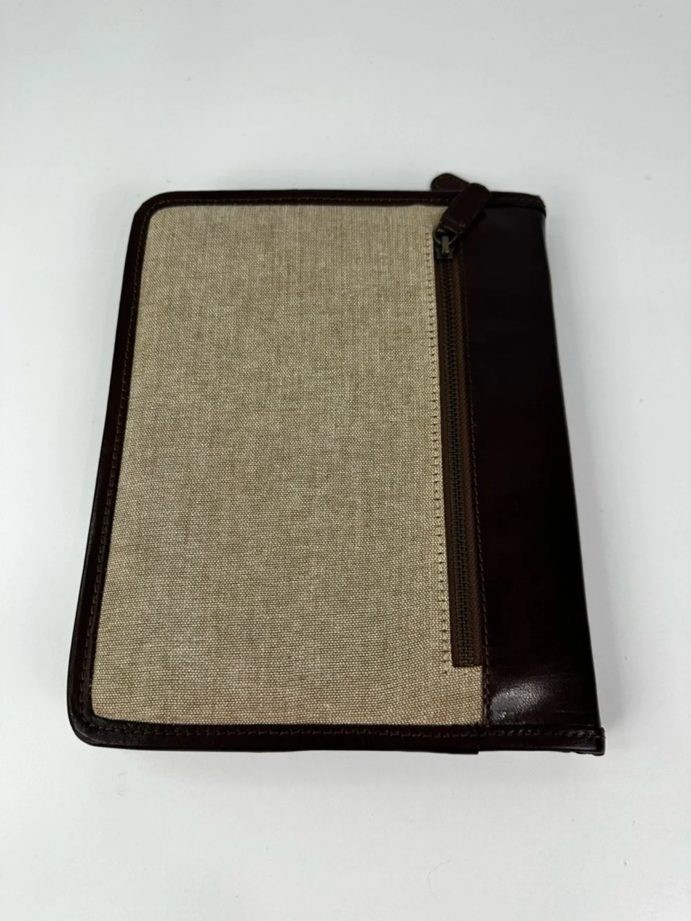 Oak Park Tablet Folio from Barnes & Noble Brown Edges with Tan Cloth Zip Closure